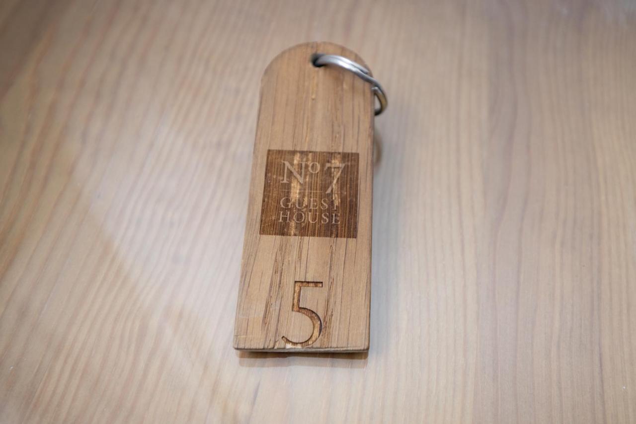 וויטבי Number 7 Guest House מראה חיצוני תמונה